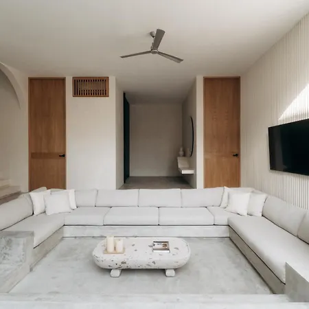 Lev - Celebrated Architectural Designer Villa