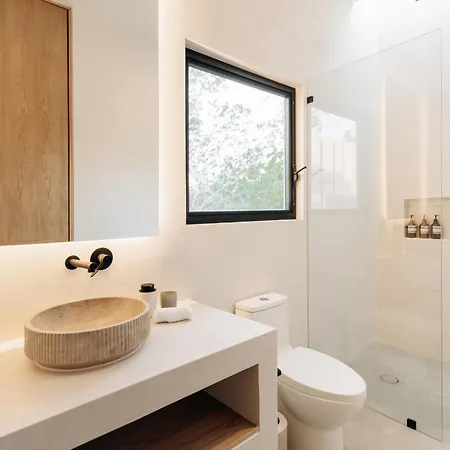 Lev - Celebrated Architectural Designer Villa *
