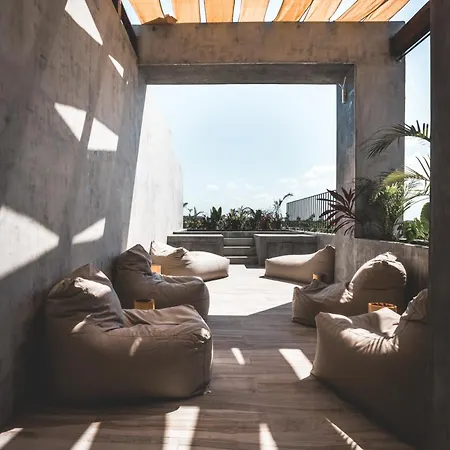 Aparthotel Urbano By Sundara 4*