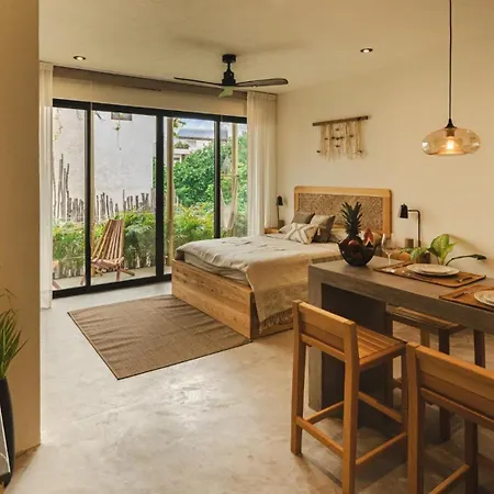 Boutique Retreat In Apartment *