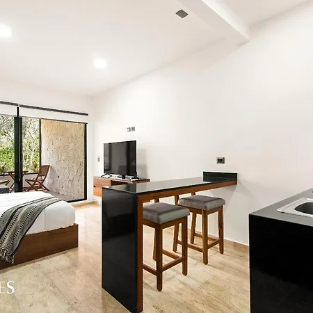 Espacioso Loft C/vista Al Jardin | Piscina | Gym