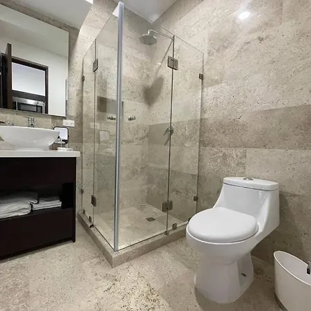 232 Chic W Premium Amenities Apartment *