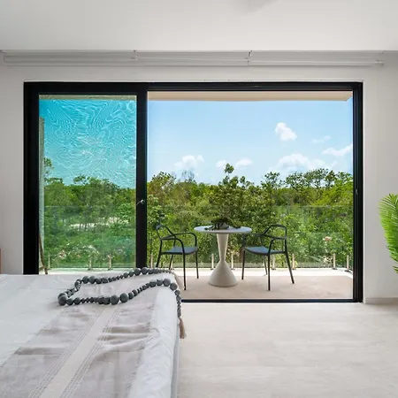 Tropical Jungle At Lagunas - Panoramic Pool & Gym Apartment *