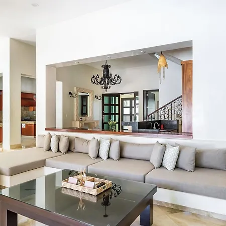 Villa Mansion Soliman Bay For 34 Guests *