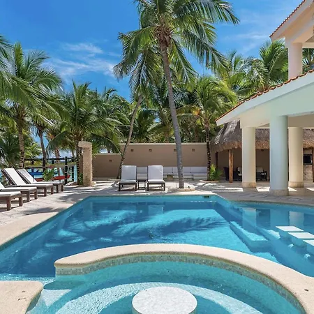 Mansion Soliman Bay For 34 Guests * Tulum