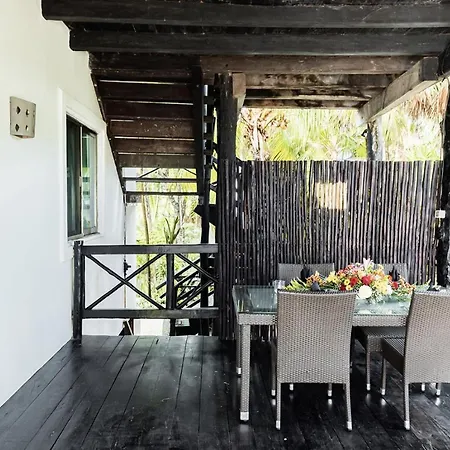 Casa De Vientos Soliman Bay Villa *