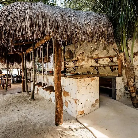 Casa De Vientos Soliman Bay Villa *