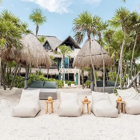 Casa De Vientos Soliman Bay Villa *