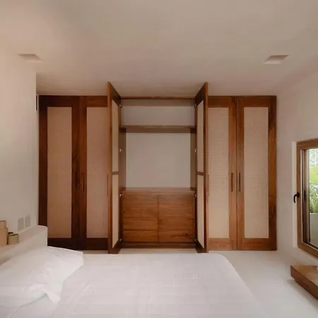 Casa Leela Luxury Villa, 4 Floors, 5.5 Bathrooms, 2 Pools, Rooftop * Tulum