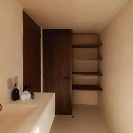 Holiday home Casa Leela Luxury Villa, 4 Floors, 5.5 Bathrooms, 2 Pools, Rooftop