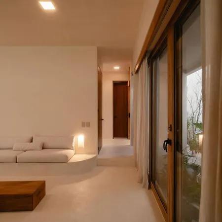 Holiday home Casa Leela Luxury Villa, 4 Floors, 5.5 Bathrooms, 2 Pools, Rooftop Tulum