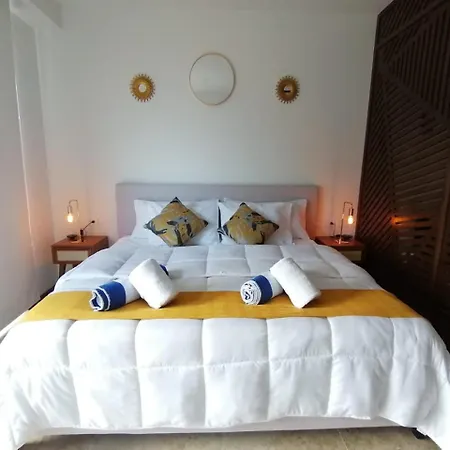Apartment Stylish W Premium Amenities Wifi 250mb