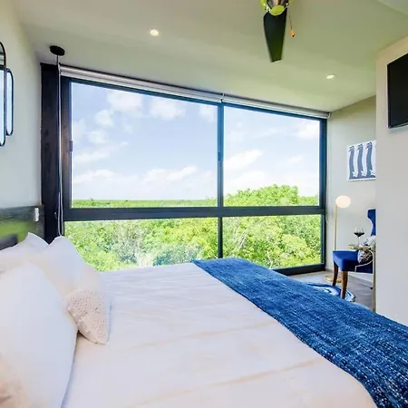 Designer Penthouse - Rooftop Pool & Jungle View Tulum