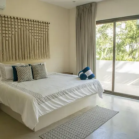 4br Gated Community Private Pool And Garden Villa