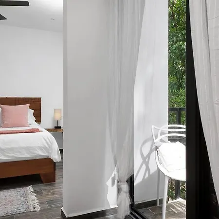 Villa Private Rooftop Pool - Bike To Ruins Or