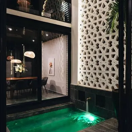 Villa Luxury Villa, Club - Jungle View - Sahara Jade *
