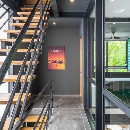 8br Two-villa Compound With Four Pools Villa *