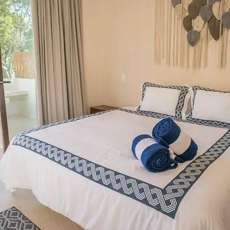 4br Gated Community Private Pool And Garden Villa *