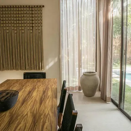 4br Gated Community Private Pool And Garden Villa *