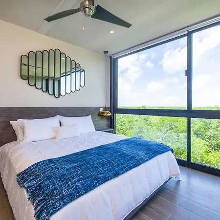 Apartment Designer Penthouse - Rooftop Pool & Jungle View