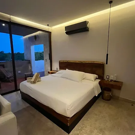 Private Pool, King Bed, Cenote, High Speed Wi-fi * Tulum