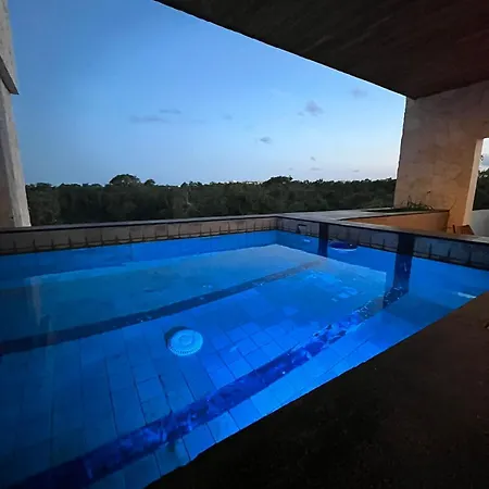 Apartment Private Pool, King Bed, Cenote, High Speed Wi-fi