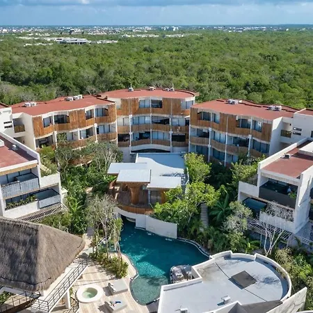 Apartment Private Pool, King Bed, Cenote, High Speed Wi-fi