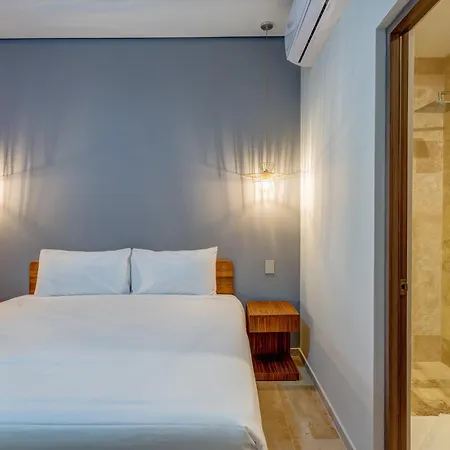 Holiday home Ocean Views Luxury Community Private Rooftop Pool *