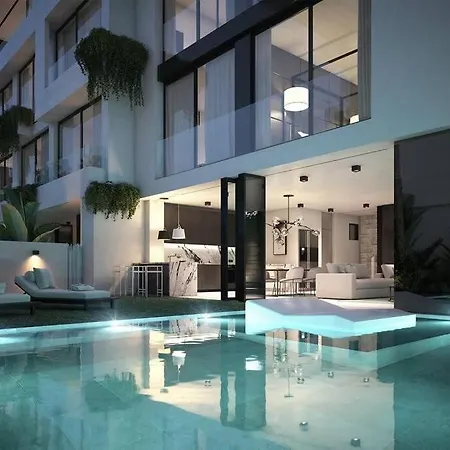 Apartment Majestic The Ultimate Luxury Oasis With Pool *