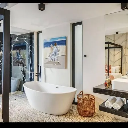 Majestic The Ultimate Luxury Oasis With Pool *