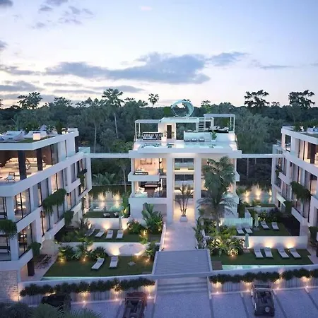 Majestic The Ultimate Luxury Oasis With Pool Apartment