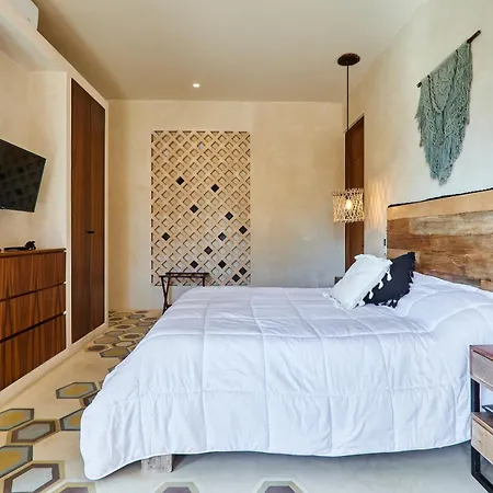 Pura Luz-1 Bd Ap-private Pool- La Veleta Apartment *