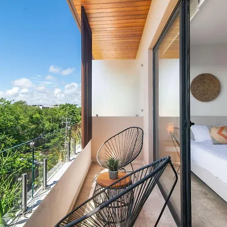 Menesse Hideaway - Elegant Bohemian