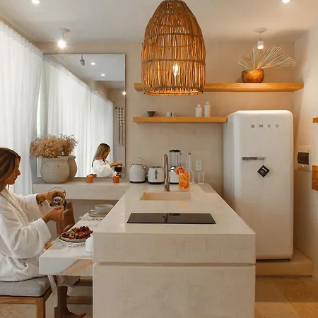 Jungle Chic Hotel