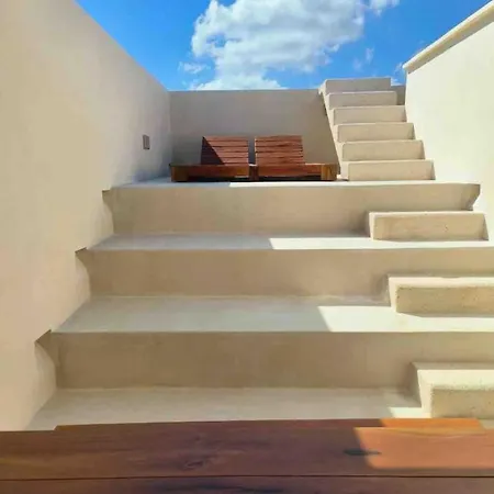 Casa Leela Luxury Villa, 4 Floors, 5.5 Bathrooms, 2 Pools, Rooftop Holiday home