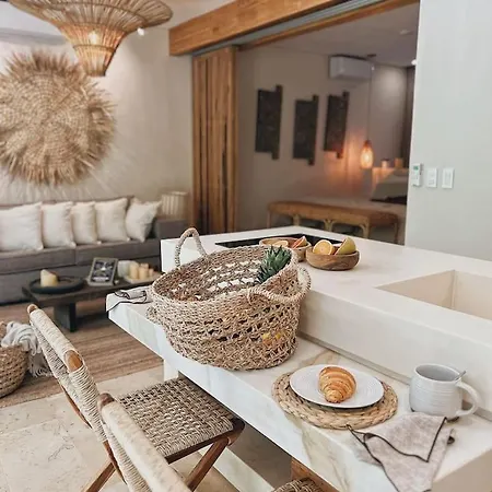 Jungle Chic Hotel