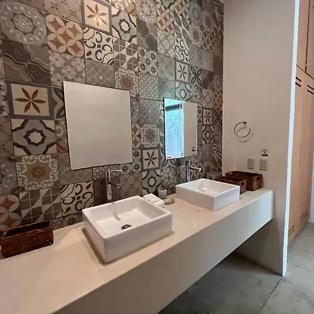Luxe 3br - Private Terrace, Pool & Vibes *