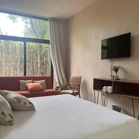 Luxe 3br - Private Terrace, Pool & Vibes