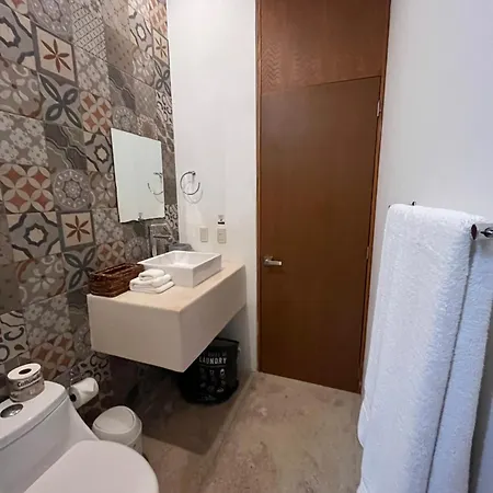 Luxe 3br - Private Terrace, Pool & Vibes *