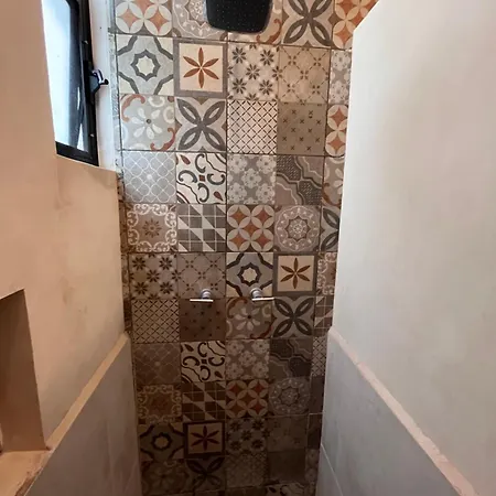 Luxe 3br - Private Terrace, Pool & Vibes Apartment *