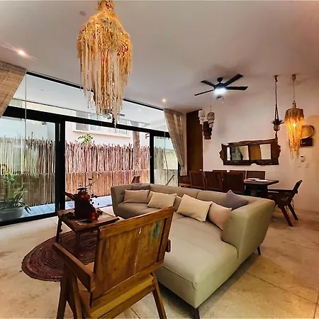 Luxe 3br - Private Terrace, Pool & Vibes *