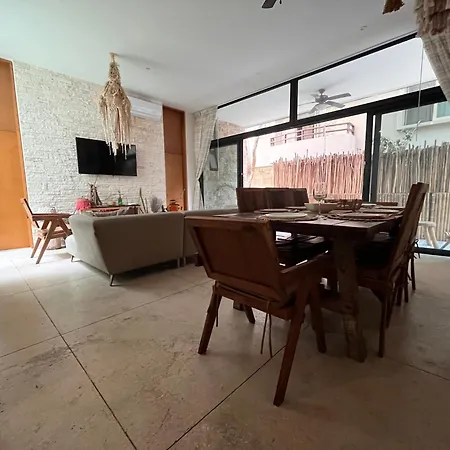 Luxe 3br - Private Terrace, Pool & Vibes Apartment