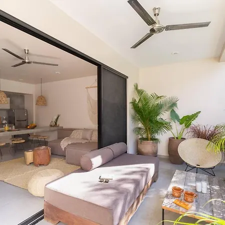 Oasis In Hippest Part Of *