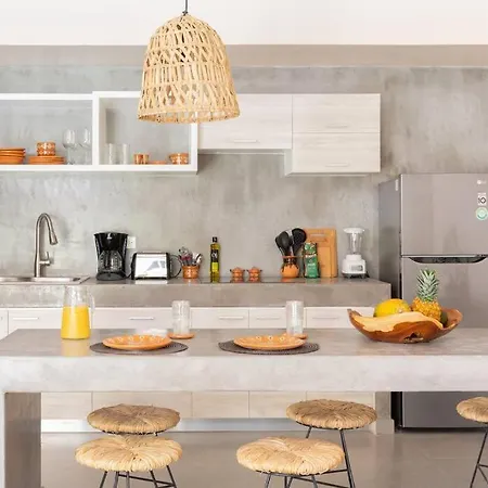 Oasis In Hippest Part Of Apartment *