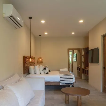 Apartment New 1 Bedroom With Pool Access In - X07