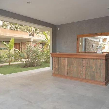 New 1 Bedroom With Pool Access In - X07