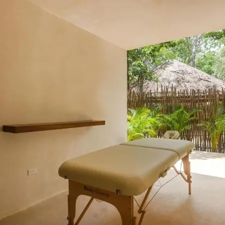 Luxury Bungalow Private Jacuzzi 6 Guests Tulum