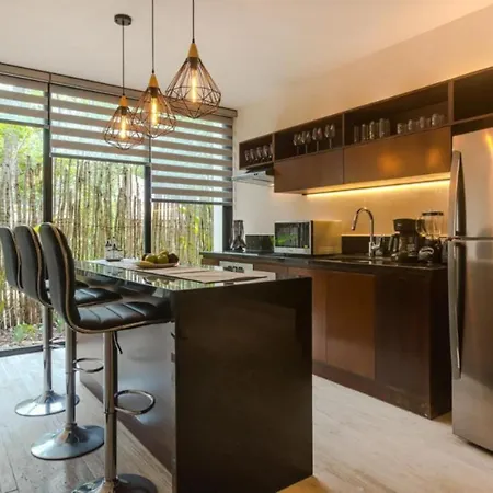 Luxury Bungalow Private Jacuzzi 6 Guests *