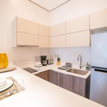 Apartment Cozy With Free Beach Club Access *