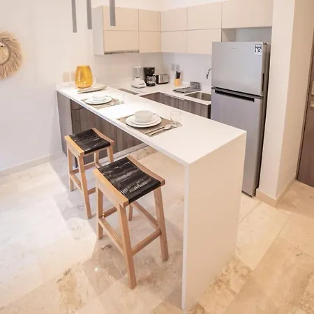 Apartment Cozy With Free Beach Club Access